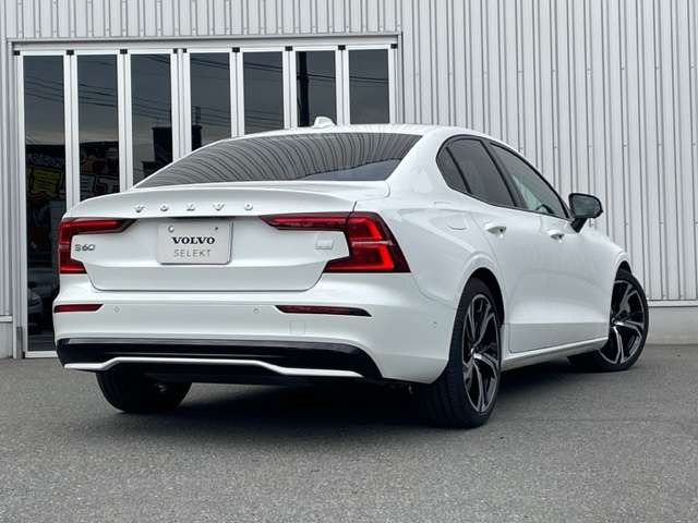 中古車 ボルボ S60 リチャージ PHEV T6 AWD アルティメット 4WD