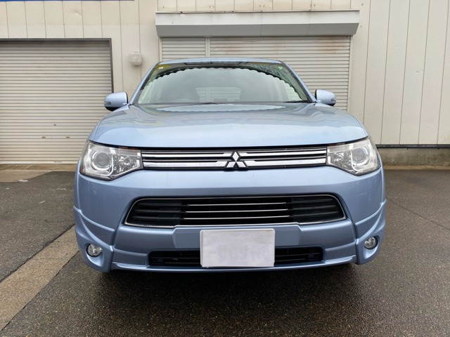 アウトランダーPHEV 2.0 G ナビパッケージ 4WD 