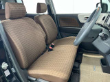 車を運転する際には運転席の存在は欠かせません。しっかりとチェックしたいポイントですね。