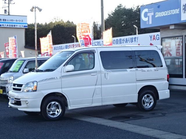 ツーリングハイエース 3.0 Vパッケージ ディーゼル 4WD 