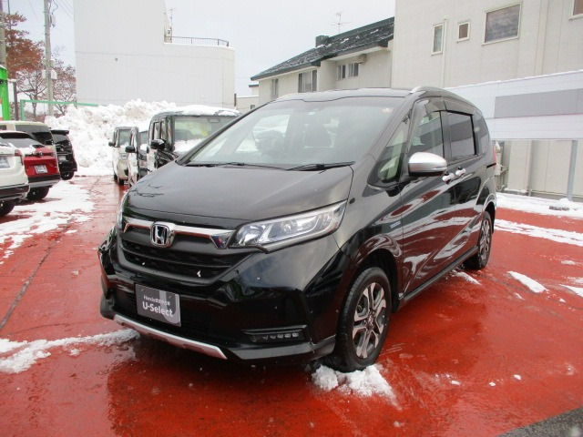 フリード 1.5 ハイブリッド クロスター ホンダセンシング 4WD 