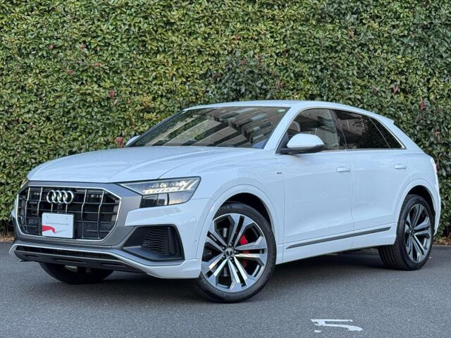 Q8 55 TFSI クワトロ Sライン 4WD 