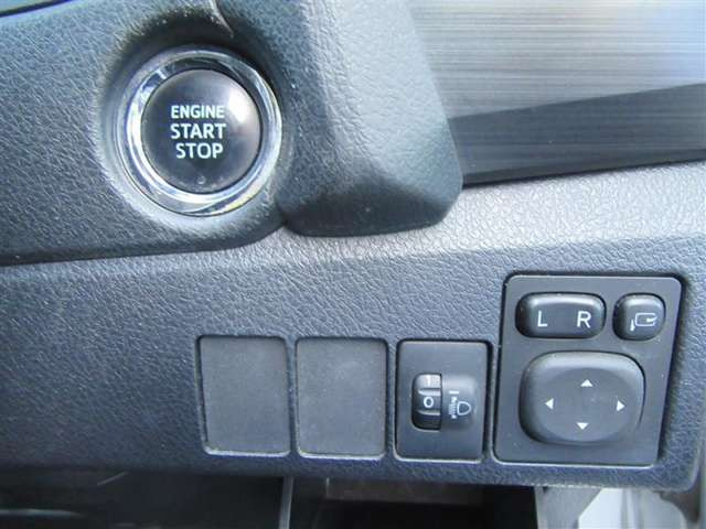 トヨタ オーリス 1.5 150X の中古車詳細 (46,000km, シルバー, 山口県