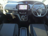 セレナ 1.2 e-POWER ハイウェイスター V 
