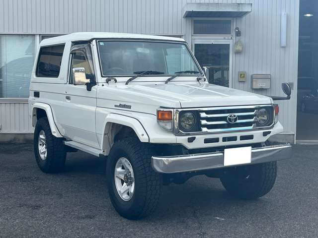 トヨタ ランドクルーザー70 4.2 ZX FRPトップ ディーゼル 4WD の
