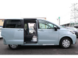 荷物の出し入れラクラク。両側パワースライドドア☆