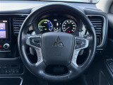 アウトランダーPHEV 2.4 G プラスパッケージ 4WD 4WD サンルーフ
