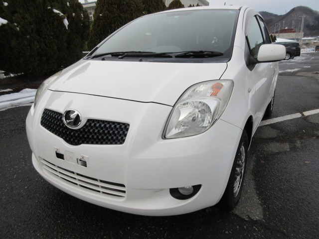 ヴィッツ 1.3 F 4WD 