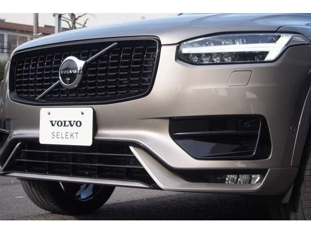 ボルボ XC90 B6 Rデザイン フロントグリル ピアノブラック ボルボ XC90 B6 Rデザイン フロントグリル ピアノブラック