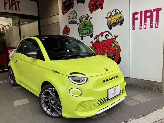 アバルト500eカブリオレ ツーリズモ 