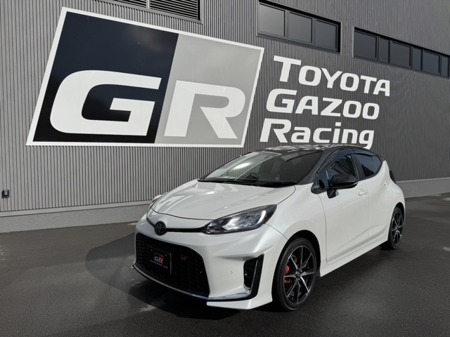 アクア 1.5 GRスポーツ 