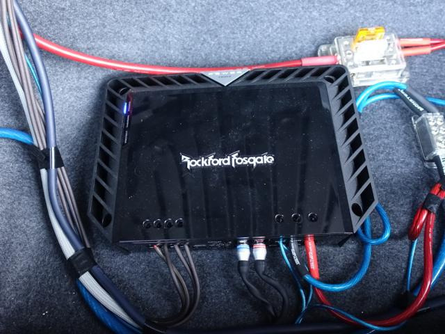 ROCKFORD ロックフォード T1500-1bd アンプ サブウーファー ロック