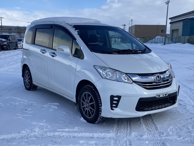 フリード 1.5 G ジャストセレクション 4WD 純正ナビ・バックカメラ・電動スライドドア