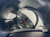 整備スタッフは国家資格を持つプロの整備士です。車検の受入/中間/完成検査と保安基準発行のすべても自社で行います。