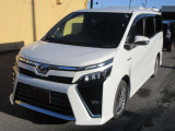 ヴォクシー 1.8 ハイブリッド ZS 禁煙車 後席フリップダウンモニター