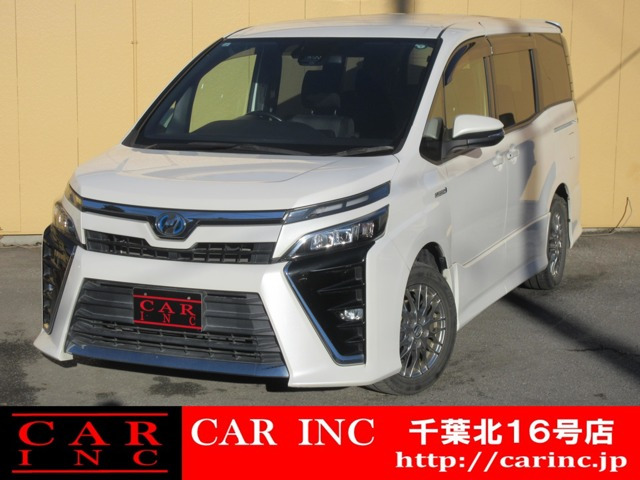 ヴォクシー 1.8 ハイブリッド ZS 禁煙車 後席フリップダウンモニター