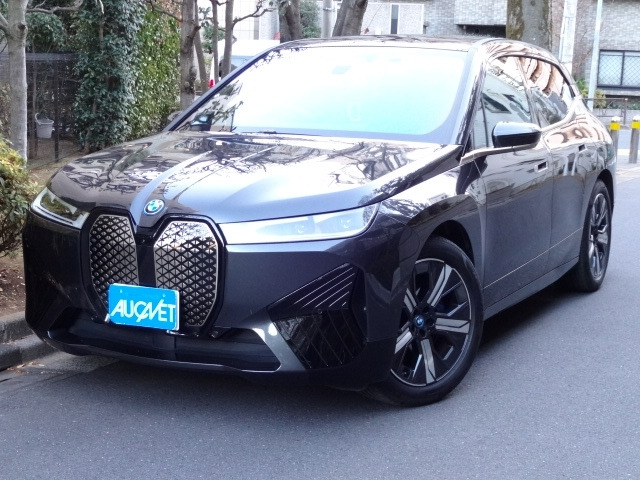 iX xドライブ40 4WD 