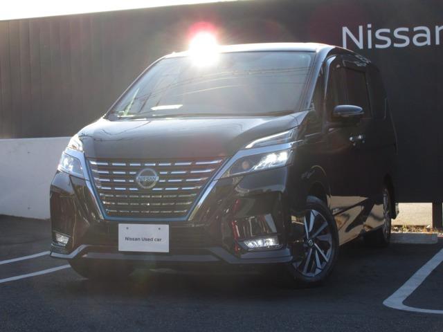 セレナ 1.2 e-POWER ハイウェイスター V 
