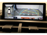バックモニターが標準装備。お車の車庫入れが苦手な方も大丈夫です。