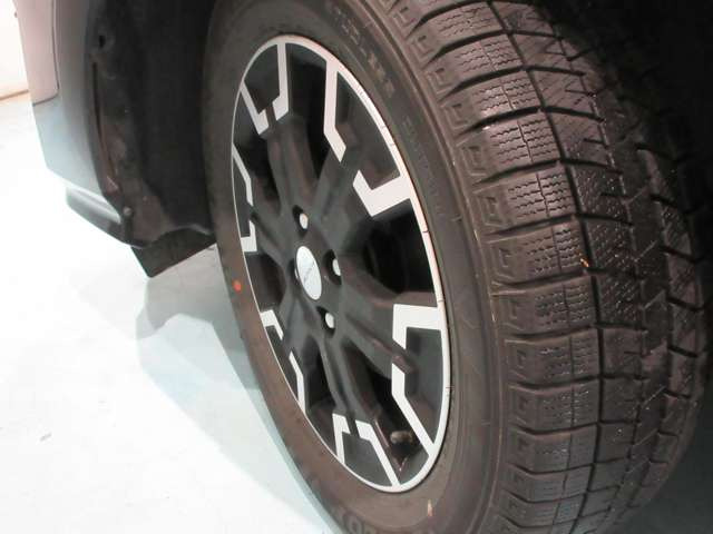 日産 ノート 1.2 AUTECH クロスオーバー FOUR 4WD の中古車詳細
