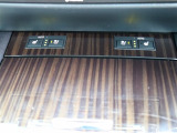 当店ではスポーツグレードや人気車種・上級グレードを主に仕入れ強化しております!中古車でお買い得感あるお車展示中となっておりますのでお客様のご来店、お見積もり依頼お待ちしております。