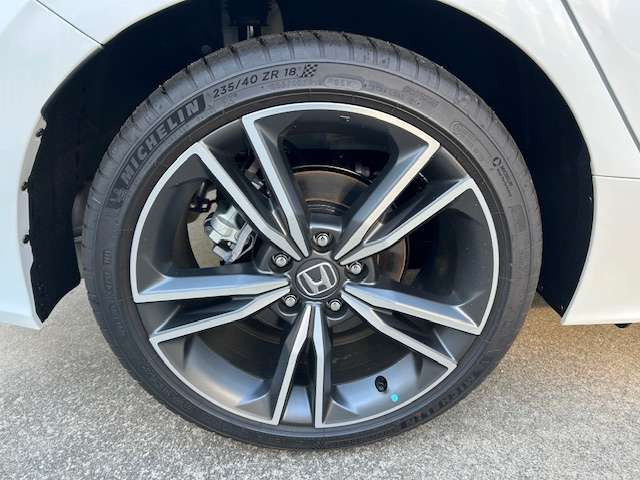 ホンダ シビック 2.0 e:HEV EX の中古車詳細 (50km, プラチナホワイト