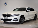 【BMWの伝統】BMWのお車は、“駆け抜ける歓び”を意識し、走行の安定性とコーナリングの良さを追求し、思い通りにハンドルの操作可能です。