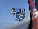 ネーミングは1950年代の名車、クライスラー300がその由来。