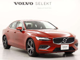 「VOLVO SELEKT CAR]は車歴や走行距離、さらに内外装・機関において、厳格な基準をクリアしたボルボ認定中古車です。