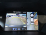 ナビゲーション付き!バックカメラ機能で駐車も安心☆