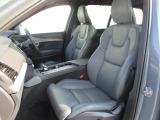 シートヒーターだけではなくベンチレーション機能やマッサージ機能も付いています(運転席、助手席)