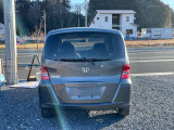 コンパクトカーで後方も確認しやすい!!