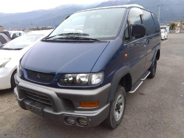 デリカスぺースギア 3.0 XR ツインサンルーフ 4WD 