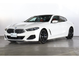 ドイツ本社と同様の教育・訓練を受けたBMW専門のメカニックが、100項目にも上るポイントを徹底的にチェックし、交換基準に達した部品があれば、BMW純正部品を使用し整備致します。特選車