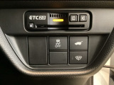 ハンドルの右側にはETC2.0とHondaセンシング用のVSA(ABS+TCS+横滑り抑制)解除スイッチなどを装備しております。