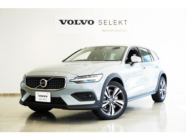 V60クロスカントリー アルティメット B5 AWD 4WD 