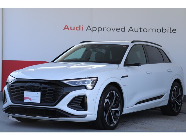 Q8 e-tron 55 クワトロ Sライン 4WD 
