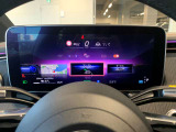 高いレベルの知性を備えたメルセデスの「インテリジェントドライブ」は、ドライバーの疲労を軽減し、安全かつ快適なドライブの一助となります。