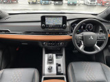 アウトランダー PHEV 2.4 P 4WD 本革シート