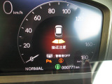 リアパーキングセンサーで駐車も安心です。