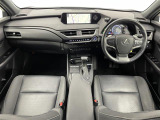 UX 250h バージョンL 本革シート 修復歴無し