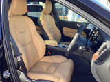 シートヒーターだけではなくベンチレーション機能やマッサージ機能も付いています(運転席、助手席)