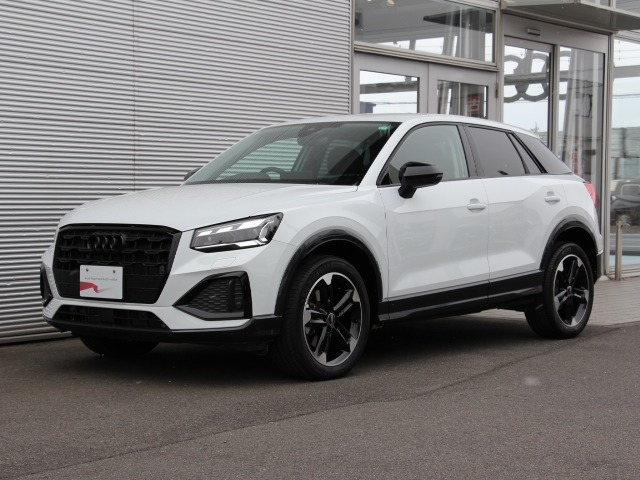 Q2 TDI ブラック スタイル プラス ディーゼル 