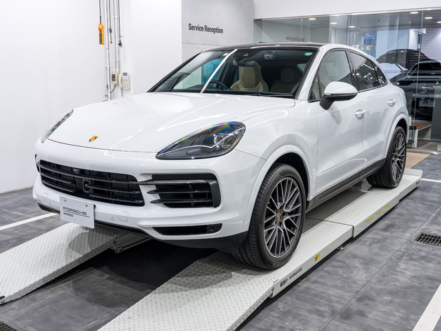 カイエンクーペ 3.0 ティプトロニックS リアセンターシート 4WD 