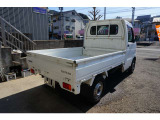 エンジンオイルは汚れ具合に関わらず、全てのお車交換しております。当店のこだわりの1つです。