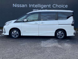 セレナ 1.2 e-POWER ハイウェイスター V 