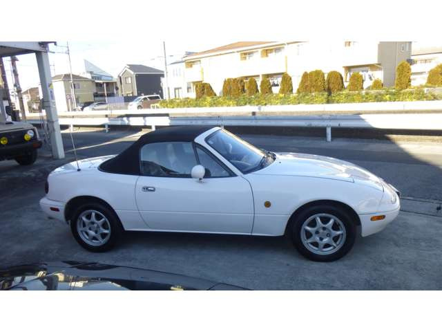 ユーノス ロードスター 1.8 ガレージ保管禁煙車 の中古車詳細 (169,000 