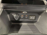 U-Carだけでなく、トヨタ車の新車販売、自動車整備、お車の買取、自動車用品販売、保険代理店業務、携帯電話等電話通信業務(KDDI、au)、JAF、各種カード発行及びお取り扱いをしております。