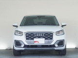 Q2 1.0 TFSI スポーツ 