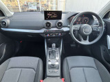 Q2 1.0 TFSI スポーツ 